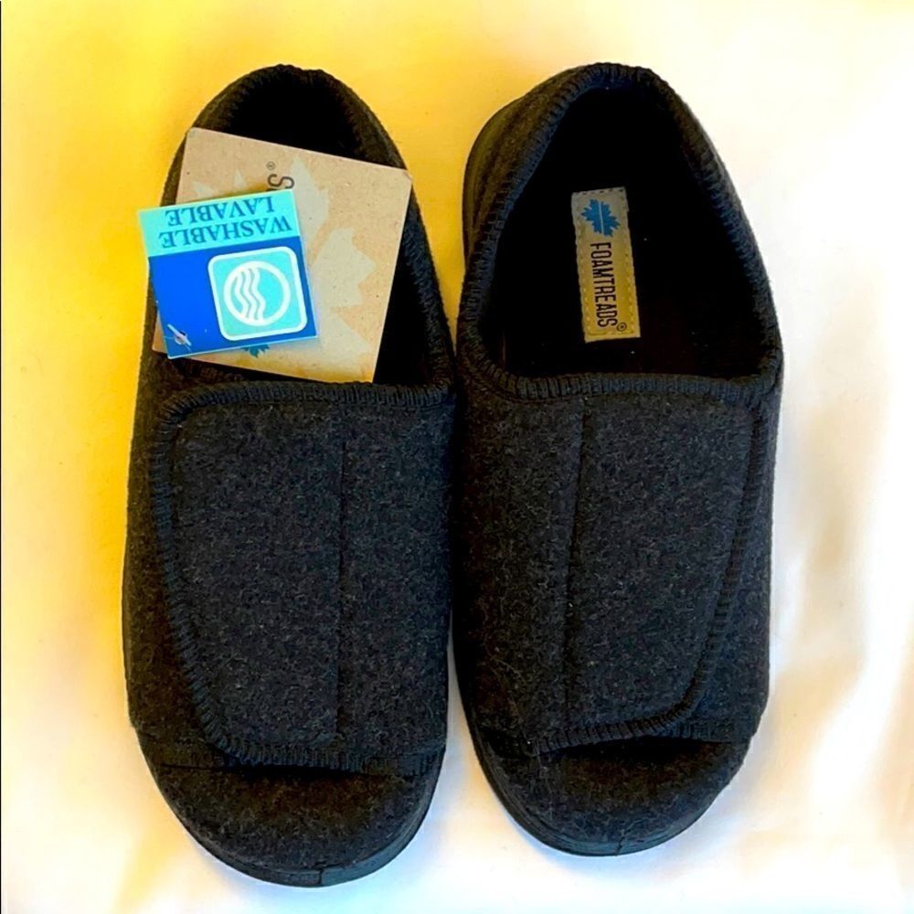 FOAMTREADS WASHABLE HOUSE SHOES.  SIZE 6…